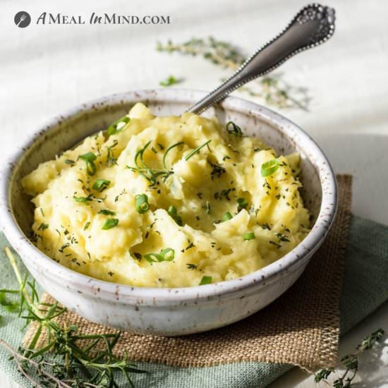 Instant Pot Garlic Mashed Potatoes - Recipe photo by a meal in mind