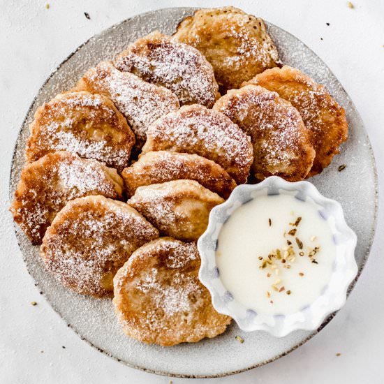 Oladi Russian Pancakes with Apples - Recipe photo by damnspicy