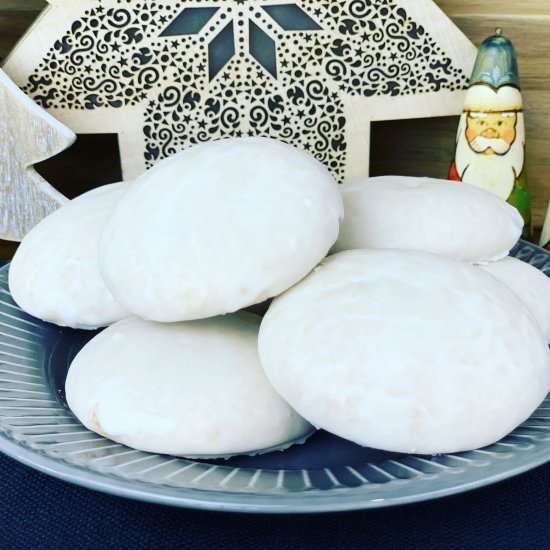 Honey Cookies – Russian Pryaniki - Recipe photo by PetersFoodAdventures