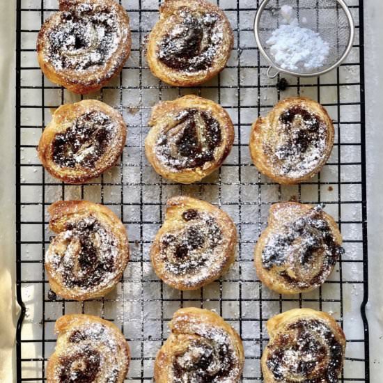 Puff Pastry Mince Pie Pinwheels - Recipe photo by jonnakeohane