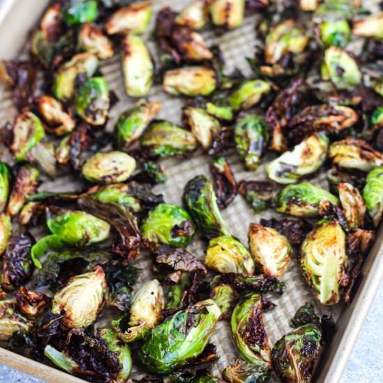 Air Fryer Brussels Sprouts - Recipe photo by MaesMenu