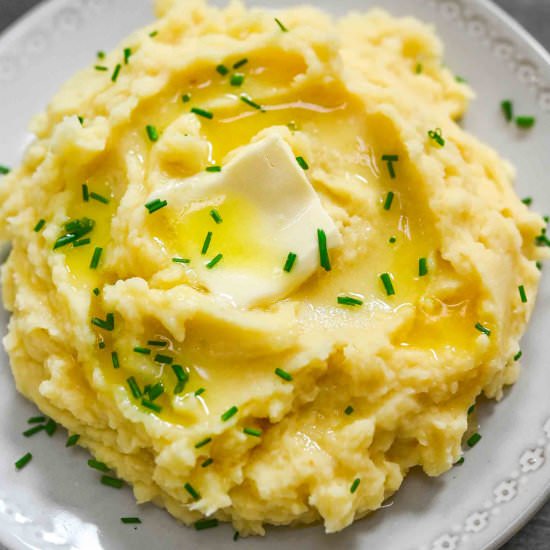 Best Vegan Mashed Potatoes - Recipe photo by COOKTORIA