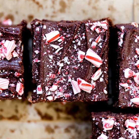 Peppermint Candy Cane Brownies - Recipe photo by FloatingKitchen