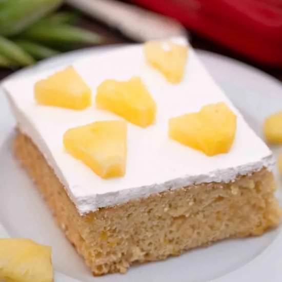 Pineapple Cake - Recipe photo by peasandpeonies