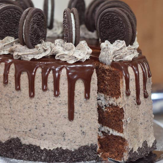 Oreo Drip Cake - Recipe photo by Sweet Mouth Joy