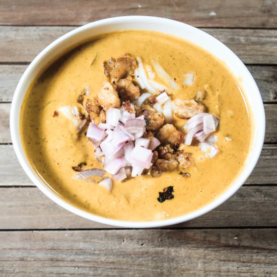 Vegan Khao Soi – Thai Curry - Recipe photo by theveganabroad_