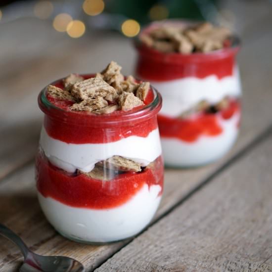 Speculoos and Strawberry Dessert - Recipe photo by Blueberry Vegan