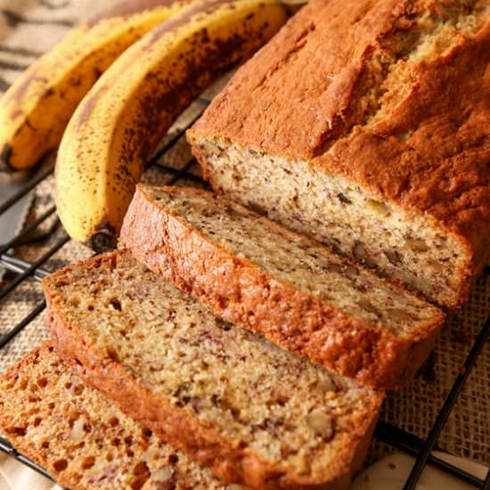 Absolute Best Banana Nut Bread - Recipe photo by browniebites