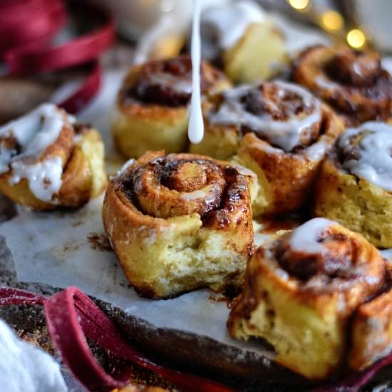 Vegan 2 Ingredients Cinnamon Rolls - Recipe photo by BarbaraFrenchVegan