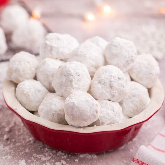 Gluten Free Snowball Cookies - Recipe photo by cupcakesandkalechips