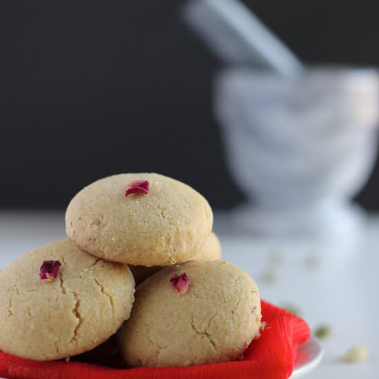 Indian shortbread cookies - Recipe photo by platefulofveggies