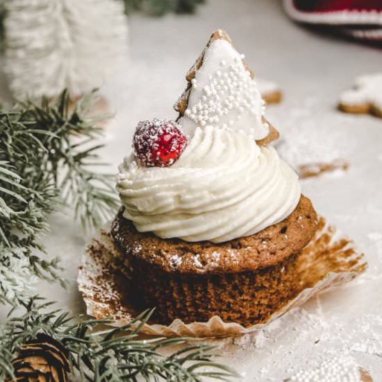 Gingerbread cupcakes - Recipe photo by thecupcakechronicles