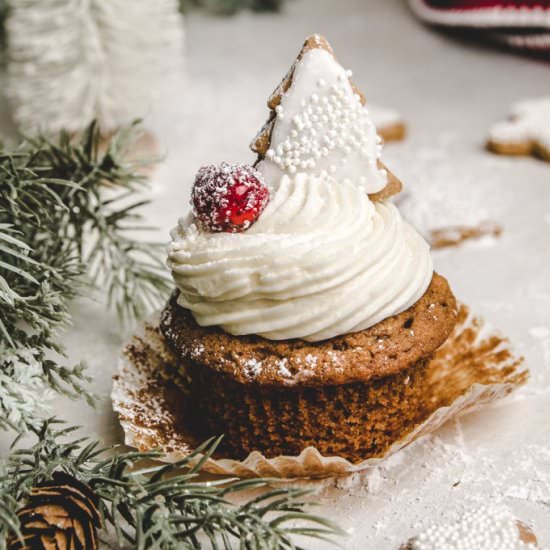 Gingerbread Cupcakes - Recipe photo by thecupcakechronicles