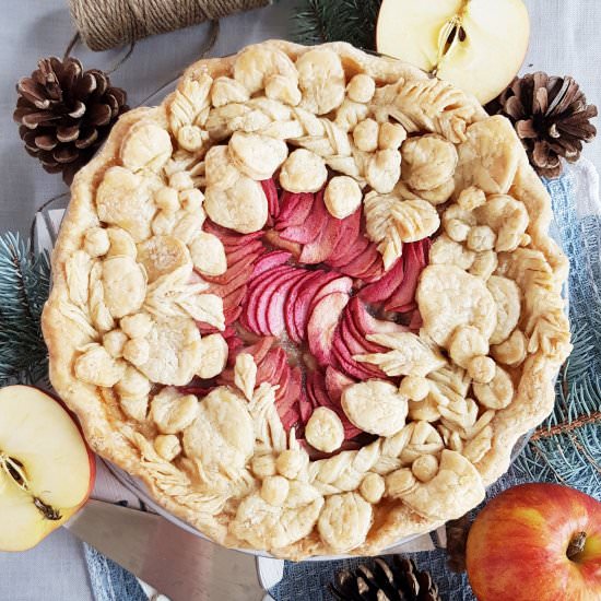 Flaky All-Butter Crust Apple Pie - Recipe photo by FlouringKitchen