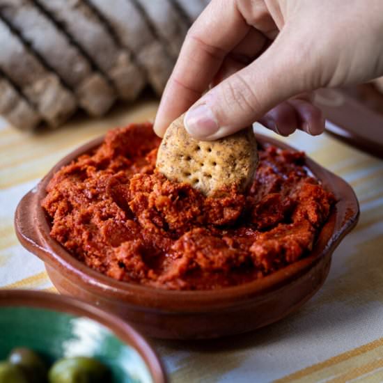 Sun-Dried Tomato Pâté - Recipe photo by Sixhungryfeet