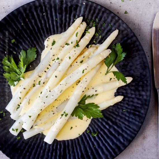 White Asparagus - Recipe photo by Craft Beering