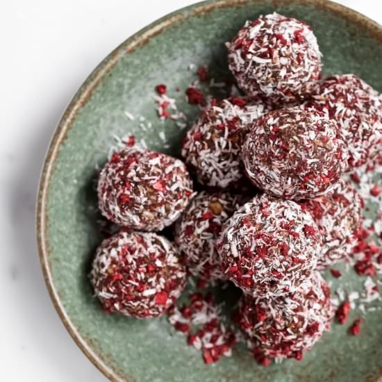 Nut Free Sunflower Seed Energy Bite - Recipe photo by Zestfull