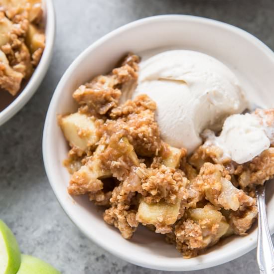 Easy Apple Crisp - Recipe photo by kristines kitchen