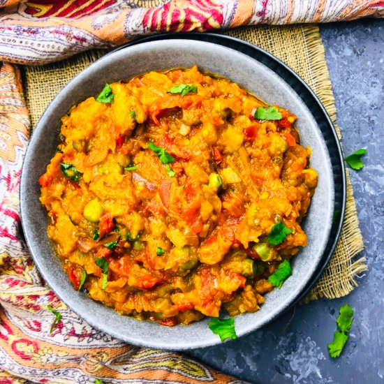 Roasted eggplant mash - Recipe photo by spicytamarind