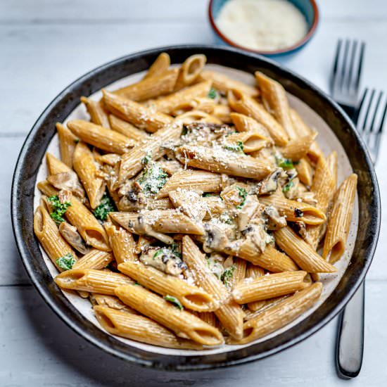 Creamy Mushroom Pasta with Parmesan - Recipe photo by skinnyspatula