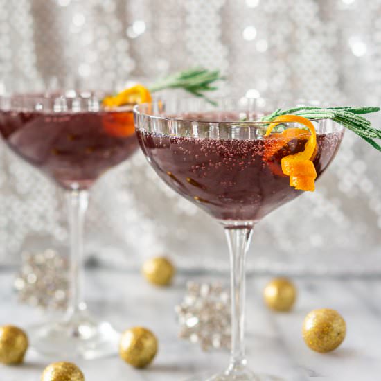 Sparkling Pomegranate Martini - Recipe photo by Burrata and Bubbles