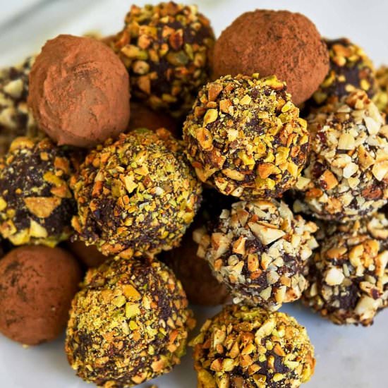 3-Ingredient Chocolate Truffles - Recipe photo by proportionalplate