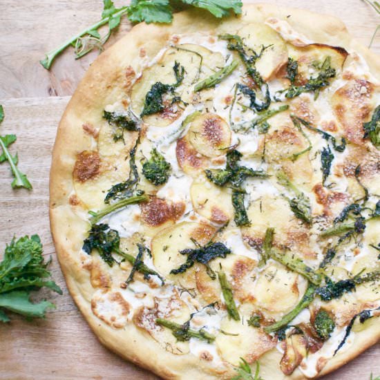 broccoli rabe & potato pizza - Recipe photo by ahintofrosemary