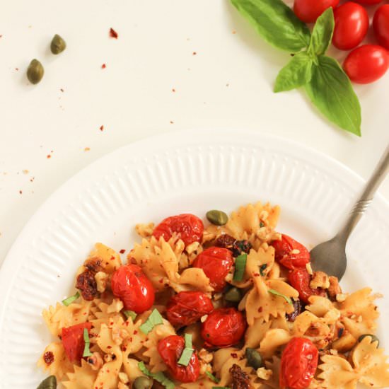 Vegan roasted cherry tomato pasta - Recipe photo by platefulofveggies