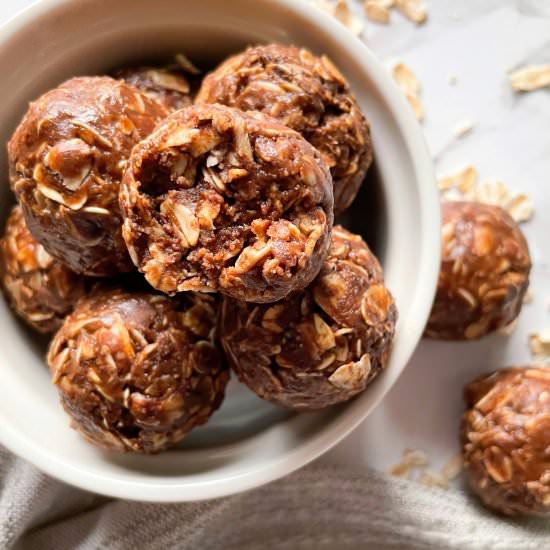 PB Cacao Bliss Balls - Recipe photo by frozen_bananas_