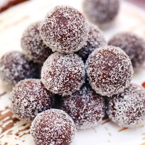 Rum Balls - Recipe photo by 30minutesmeals