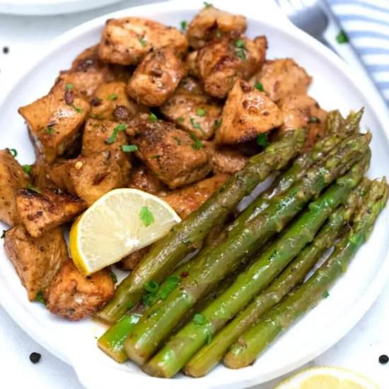 Creamy Chicken with Asparagus - Recipe photo by 30minutesmeals