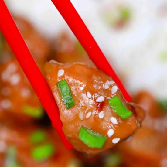 Crispy Sesame Chicken - Recipe photo by 30minutesmeals