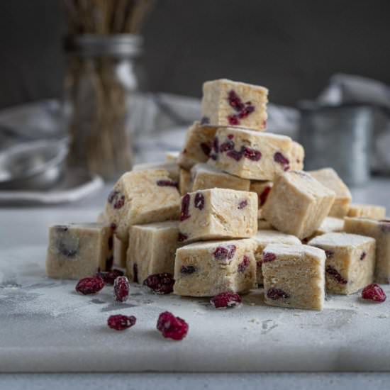 Snowflake Crisp (Milk Nougat Bites) - Recipe photo by CookingInChinglish