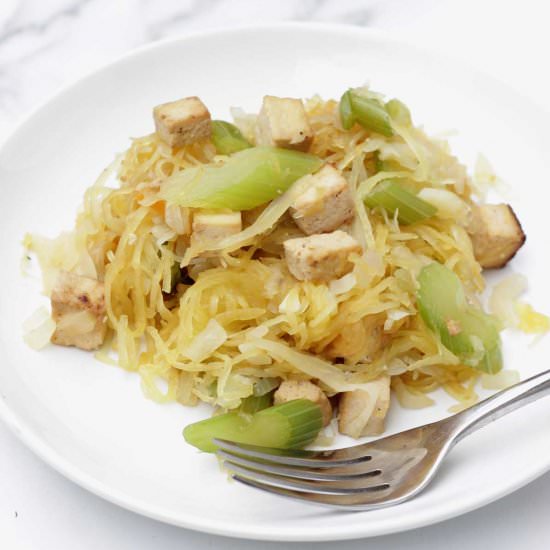 Vegan Tofu Chow Mein - Recipe photo by alternativedish