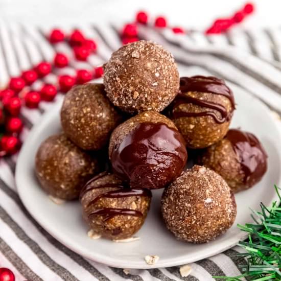 Gingerbread Energy Bites - Recipe photo by jessicainthekitchen