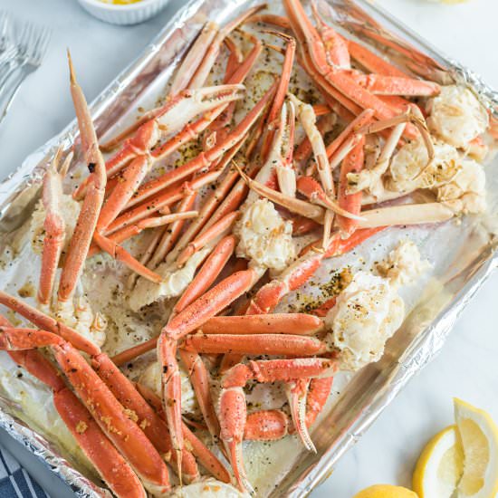 How to Cook Snow Crab Legs - Recipe photo by familyfreshmeals