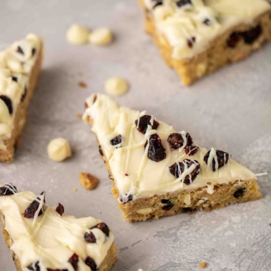 Starbucks cranberry bliss bars - Recipe photo by lifestyleofafoodie