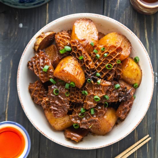 Braised Beef Honeycomb Tripe - Recipe photo by WokandKin