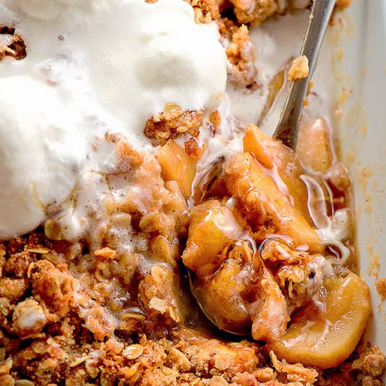 Crispy Apple Crumble - Recipe photo by Chefjar