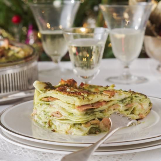 Lasagna with pesto and tuna - Recipe photo by asmallkitcheningenoa