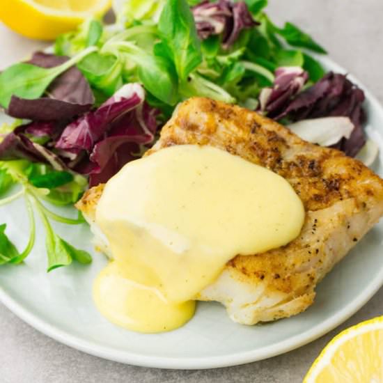 Easy hollandaise sauce recipe - Recipe photo by HereToCook