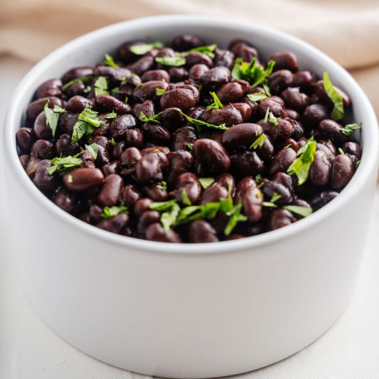 How to Perfectly Cook Black Beans - Recipe photo by brokebankvegan