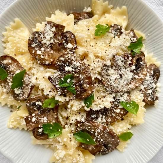Creamy Mushroom Pasta - Recipe photo by jonnakeohane