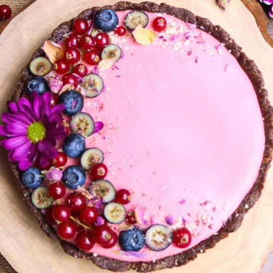 Raw Strawberry Tart - Recipe photo by aVegTasteFromAtoZ