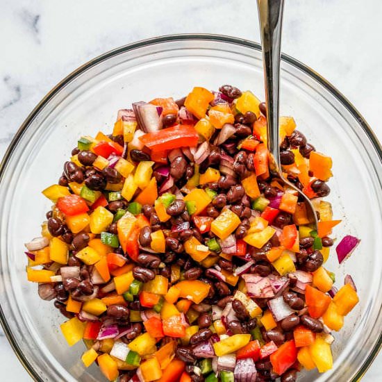 Black Bean & Bell Pepper Salad - Recipe photo by ThisHealthyTable