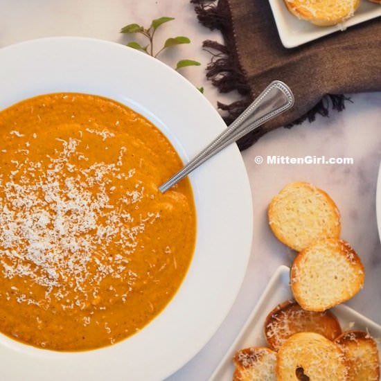 Creamy Roasted Tomato Soup - Recipe photo by katymcavoy