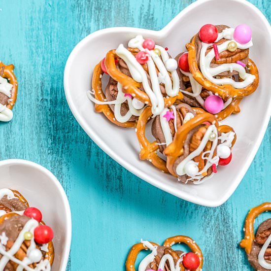 Valentines Pretzel Turtles - Recipe photo by EasyBudgetRecipes