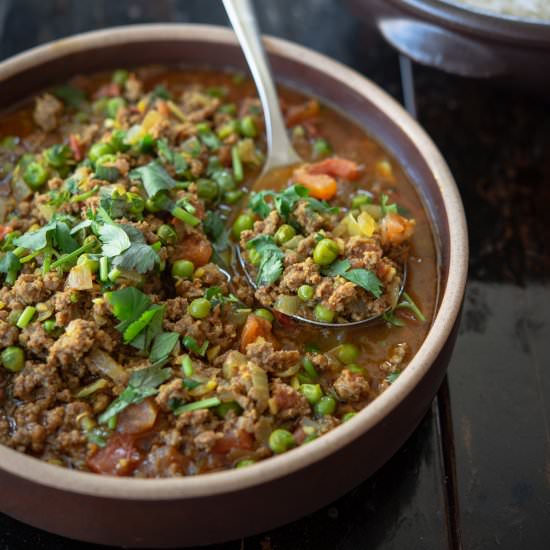 Easy Ground Beef Curry - Recipe photo by beyondkimchee