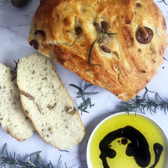 Easy Rosemary and Olive Bread - Recipe photo by thevirtualcaterer