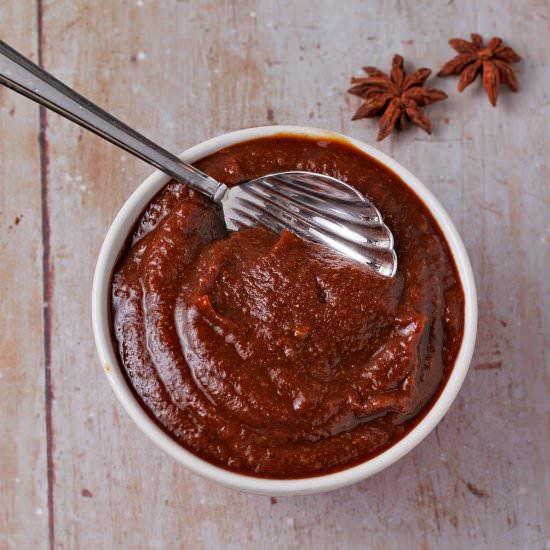 vegan hoisin sauce - Recipe photo by veganwithgusto
